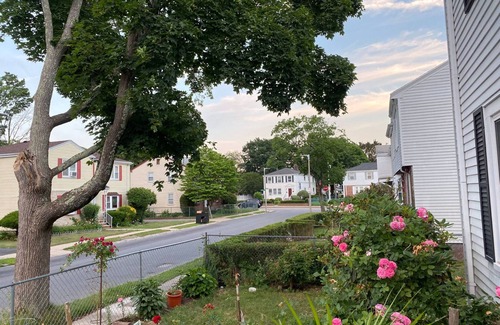 Southern Mattapan Apartment | ENTIRE 2BR APARTMENT IN A NICE QUIET NEIGHBORHOOD!
