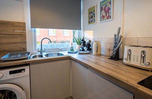 Felixstowe Apartment | Entire Apartment in Felixstowe - Undercliff 4