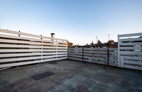 Felixstowe Apartment | Entire Apartment in Felixstowe - Undercliff 4