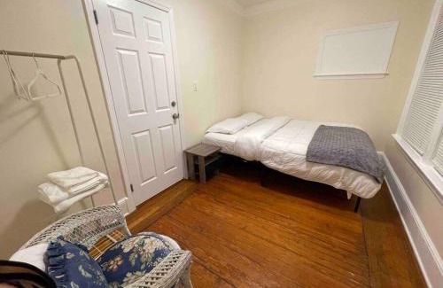 Queens Apartment | Entire Cozy 1BR Apartment in heart of Queens L