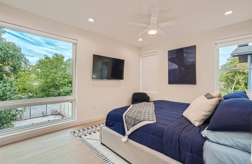 West Congress House | Entire home in Austin, Texas, United States