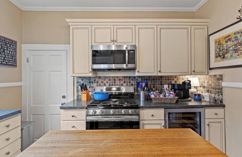 Midway House | Entire home located in Midway, ky.