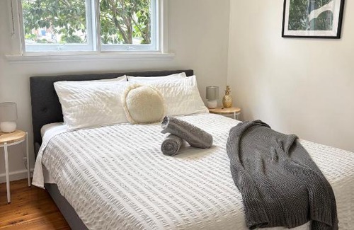 Shellharbour House | Entire home on the beach