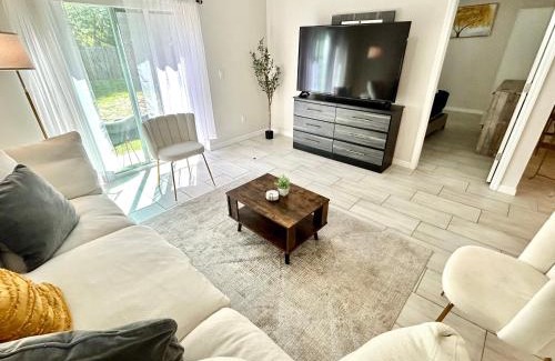 Taft House | Entire House in Orlando close to All Parks