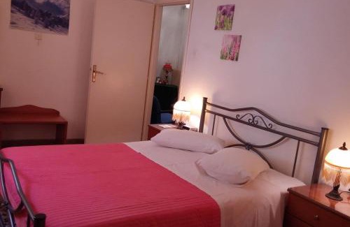 Keratsinion House | Entire House with garage, yard at Amfiali close to Piraeus Port