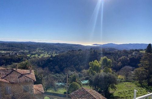 Chateauneuf-Grasse House | Entire village house