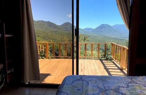 Coatepeque House | Entre Montañas