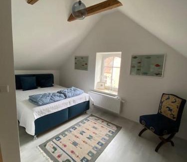 Groß-Siegharts Apartment | Entzückendes Häuschen, neu ren.
