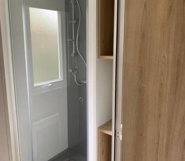 Piraillan Other | Envie d un break de paysages sauvages et de nature ce mobile home neuf tout confort climatise idealement situe au bord de l eau dans un camping 4 etoiles vous attend pour un week end quelques jours ou des vacances en famille
