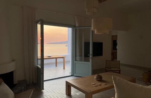 Apollonia House | Eos Milos House