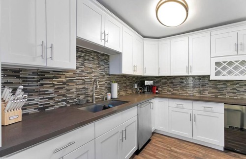 North Beacon Hill Apartment | Epicurean remodel in central location.