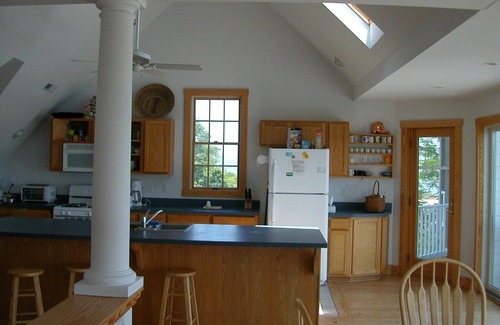 Chincoteague House | Epiphany-Deep Hole Creek-Chincoteague - Deep Water Dock! 2 King 4 Twin 5 Bath