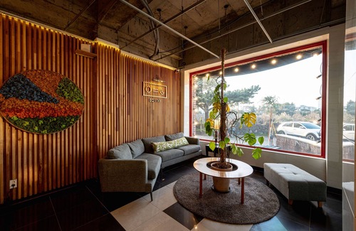 Hallim Hotel | EQ Stay Hotel