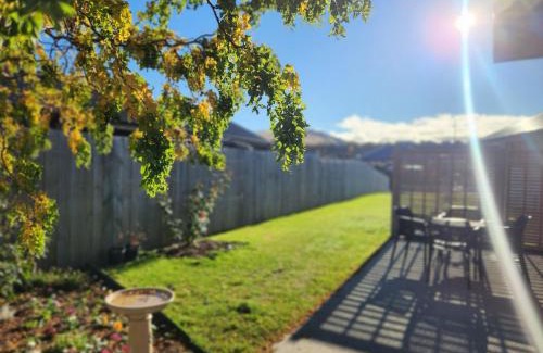 Lower Shotover House | Equestrian View - Gorgeous Cozy Bungalow Shotover