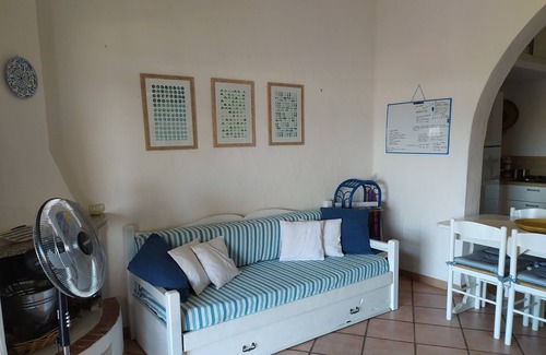 Santa Margherita di Pula House | Equipped vacation home in Santa Margherita di Pula with communal pool