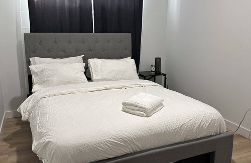 Southwest Edmonton House | Equity Stay Solutions Two Bedroom Apartment In Keswick Sw Edmonton