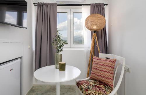 Menegata Apartment | Eraora Lofts & Apartments Kefalonia