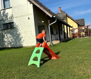 Csode Apartment | Erdőgyöngye Vendégház CSÖDE