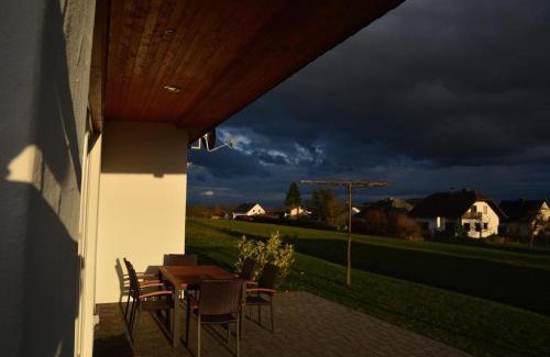 Eckfeld House | erholBAR