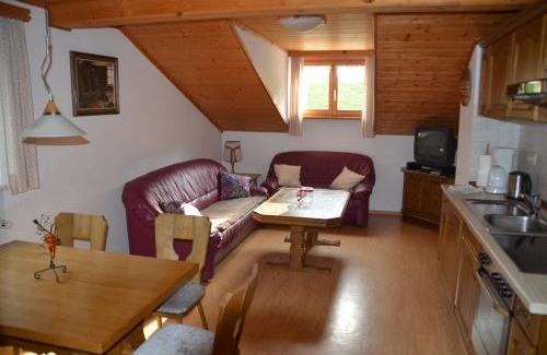 Arnbruck Apartment | Erholung pur am Stroblhof