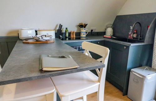 Isle of Luing Cottage | ERRAID, pet friendly, with a garden in Cullipool, Isle Of Luing