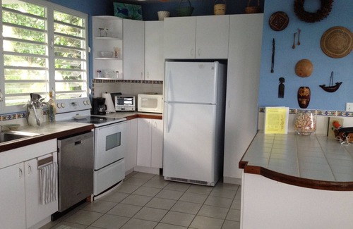 Florida Apartment | Escape from it all to stunning ocean views and pool with this top floor condo!
