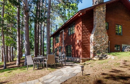 Solon Springs Cabin | Escape on Midde Eau Claire Lake