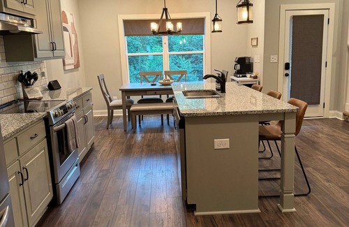 Columbus House | Escape to Oasis: A Tech-Infused Luxury Home with Outdoor Paradise!