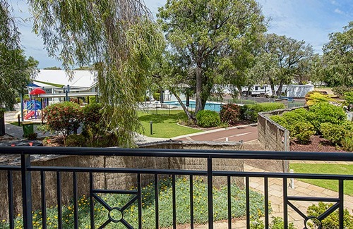 Broadwater Resort | Escape to the Cape - Wifi, Family Friendly