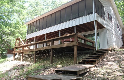 Arrow Point House | Escape to the LAKE, quiet and peaceful, perfect get away.