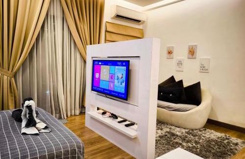 Seri Kembangan Apartment | Eshue Designer Suites @ Simfoni Towers