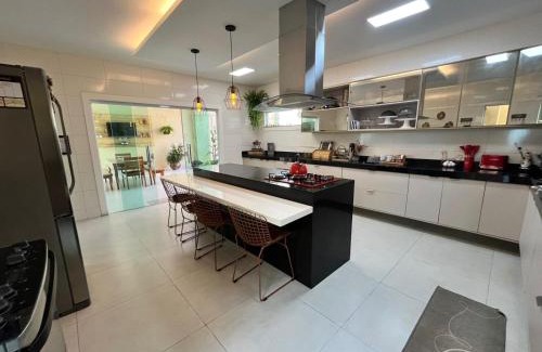 Tapana House | Espaçosa casa em condomínio