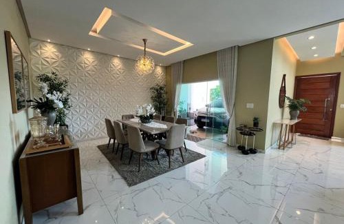 Tapana House | Espaçosa casa em condomínio