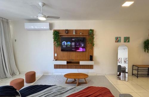 Leme Apartment | Espaçoso com 2 quartos 3 Minutos da Praia A16-1101