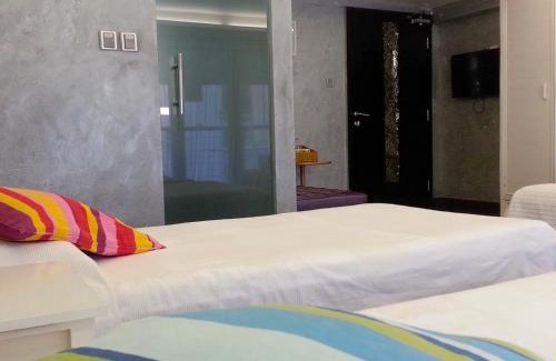 Islands District Bed & Breakfast | Espace Elastique B&B with contactless check-in