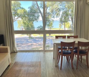 Chascomus Apartment | Espectacular departamento sobre la laguna para parejas