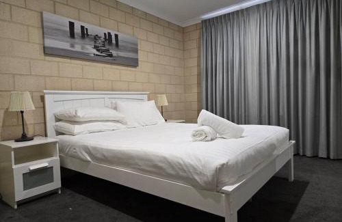 Esperance House | Esperance Stay By The Sea