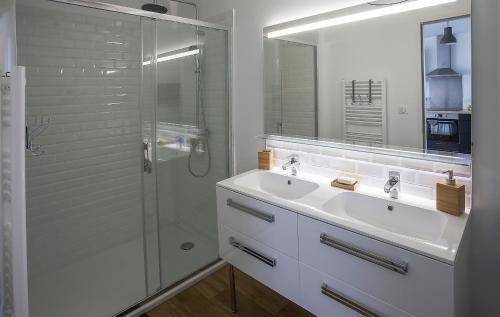 Angouleme Apartment | Esprit BD & Confort à Angoulême - Comme à la Maison