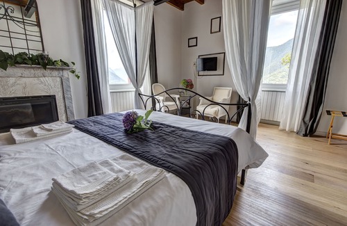 Molina Hotel | Essentia Guest House