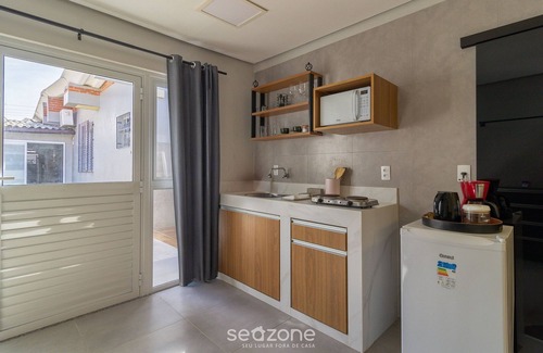 Santa Monica Apartment | Estúdio Modernos em Condomínio com Piscina em Floripa - ASK