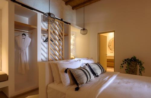 Fira Bed & Breakfast | Este Luxury Suites