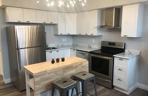 Carleton Place Apartment | Esther's Place-Carleton Place Downtn Apt