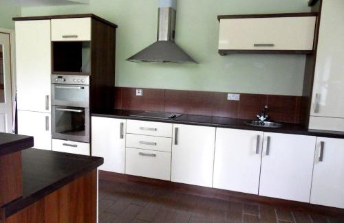 Killarney Apartment | Ethan House