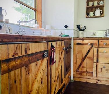 Elmshagen House | Eulennest - Tiny House im Habichtswald