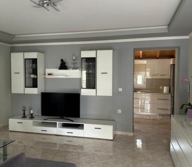 Fanari House | Eva House