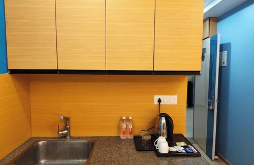 Gomti Nagar Apartment | Evanthe Hotel