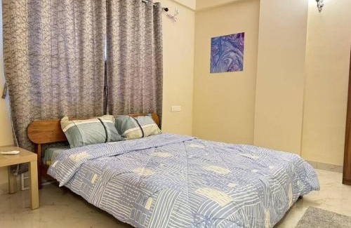 Hyderabad Apartment | Evara Grand Vista Fully Equipped 3BHK near AMB