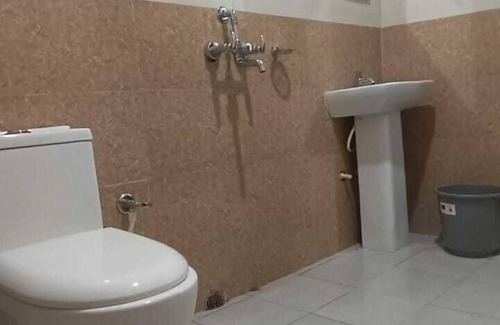 Guwahati Hotel | Evas Stay