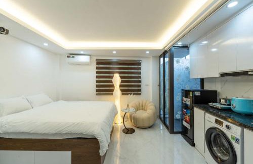 Nhat Tan Hotel | Evergreen 416 Lạc Long Quân