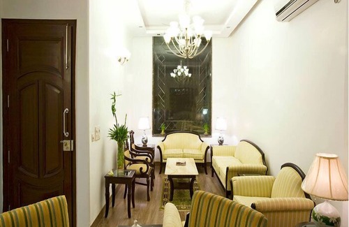 Defence Colony House | Evergreen Suites Defence Colony